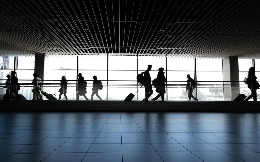 airport, walking, waiting, gate, walk, woman, city, urban, person, travel, tourism, airport, airport, airport, airport, airport